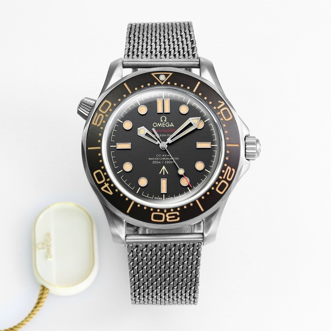 Top Version-210.90.42.20.01- Titanium -Free Nylon strap- Automatic - 42mm