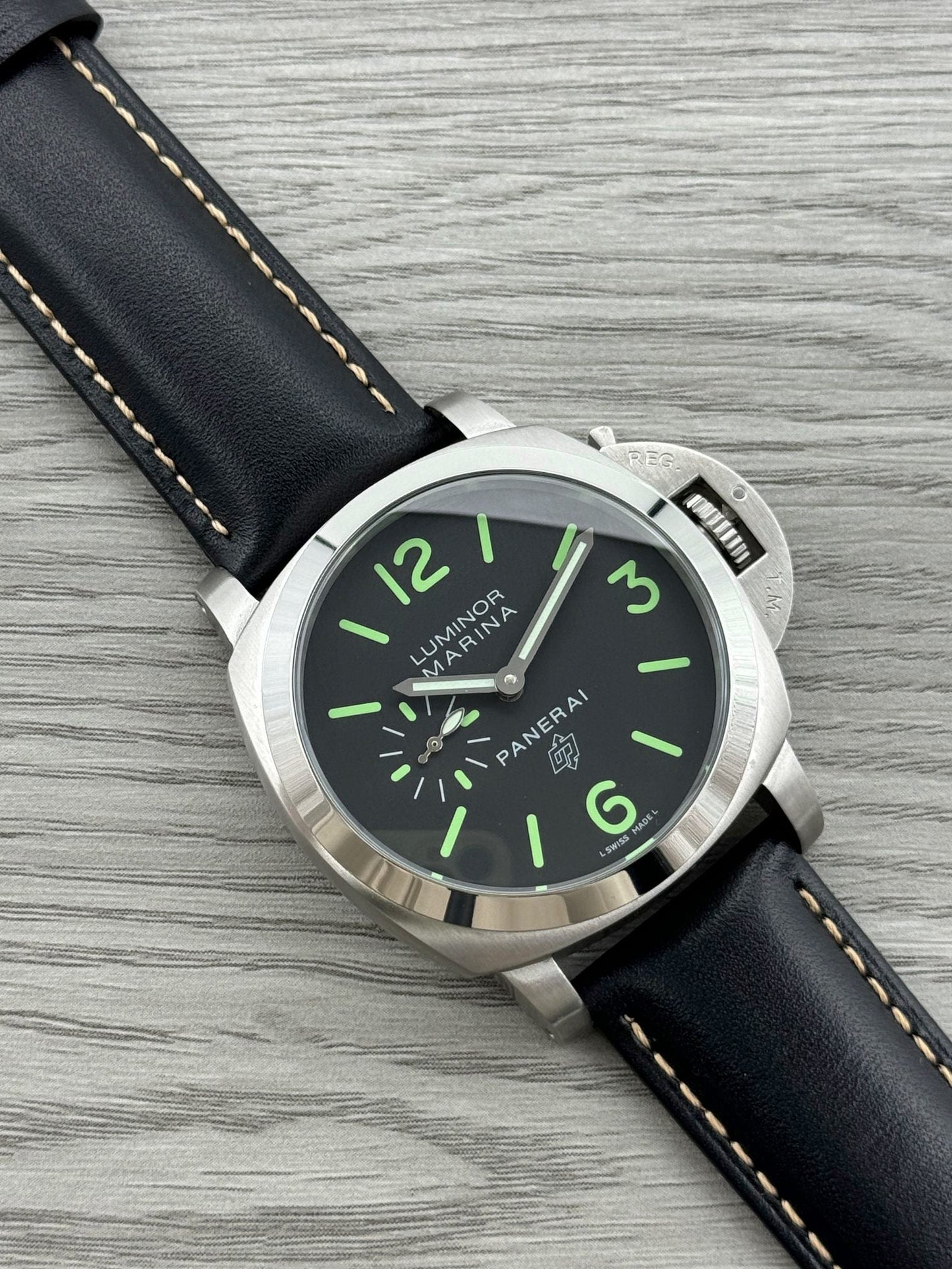 Black Silver - 904L Steel - Black Leather -Automatic - 44mm