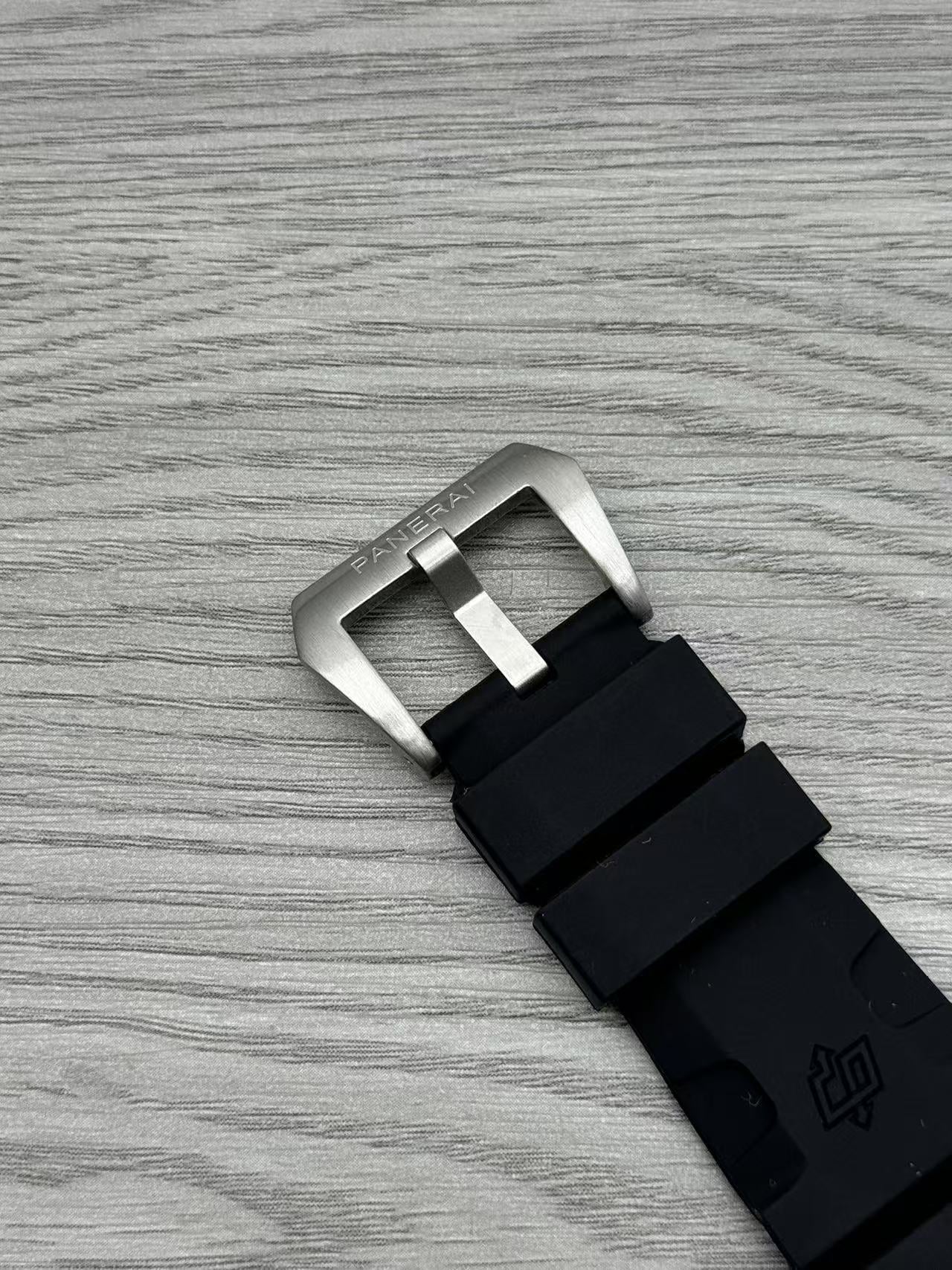 Blue Silver - 904L Steel - Black Rubber -Automatic - 47mm