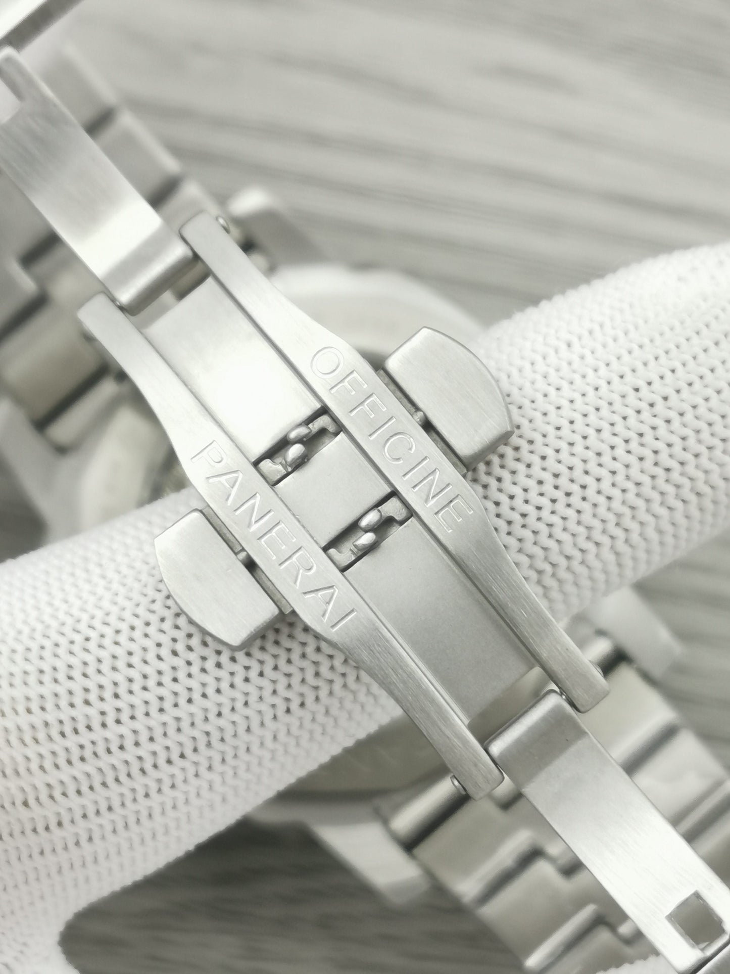 White Silver - White 904L Steel -Automatic - 44mm