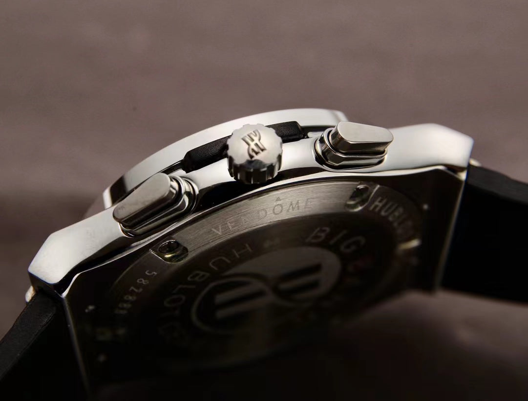 Special Offer🔥Silver - Hollow 904L Steel - Grey Rubber - Quartz - 44mm