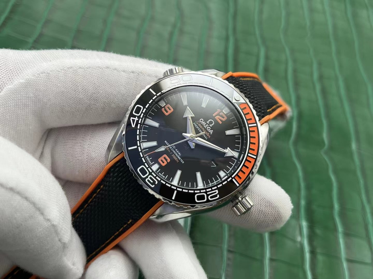 Limited-time offer! S-Master 600-Black Orange Steel - Black Rubber - Automatic - 43mm