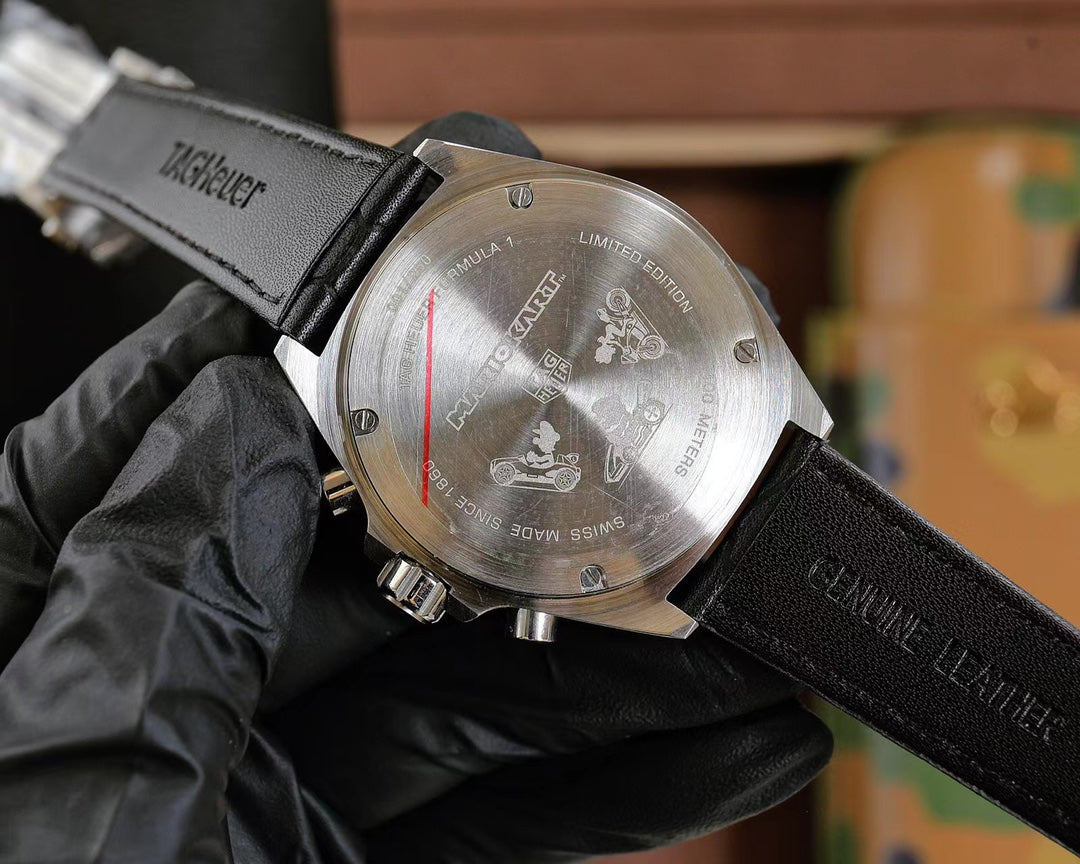 Chronograph - Red - Black Leather - Quartz - 41mm