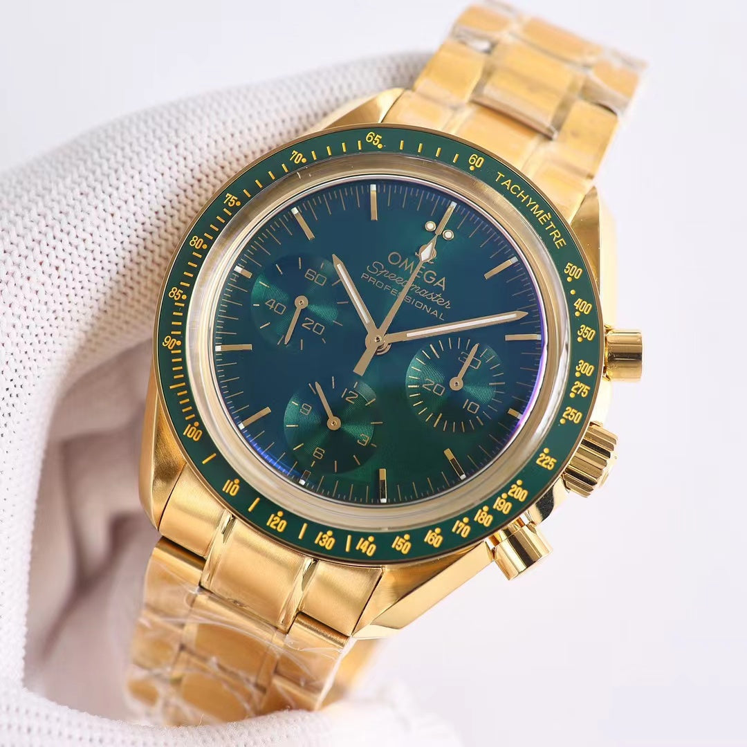 Chronograph - Green - Yellow Gold 904L Steel - Manual winding - 42mm