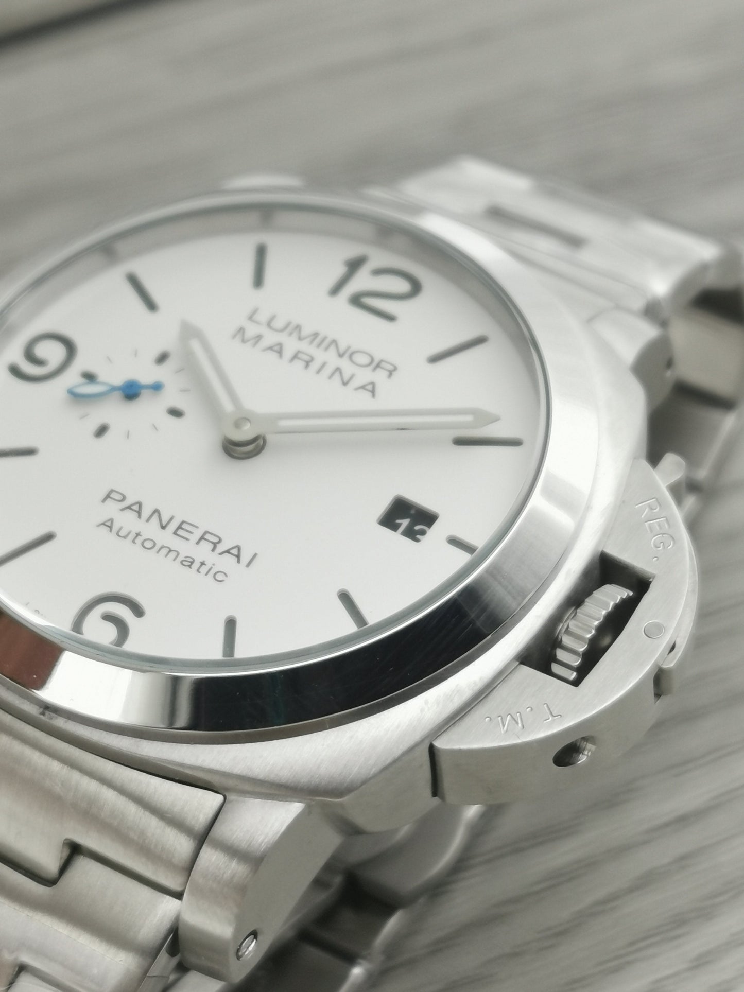 White Silver - White 904L Steel -Automatic - 44mm