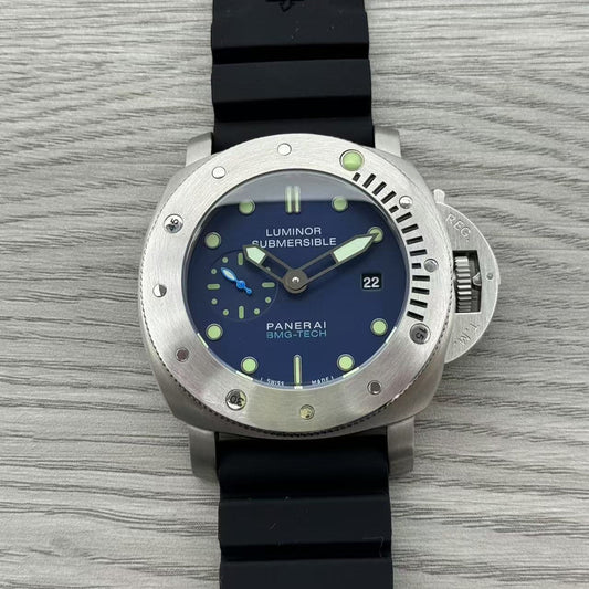 Blue Silver - 904L Steel - Black Rubber -Automatic - 47mm