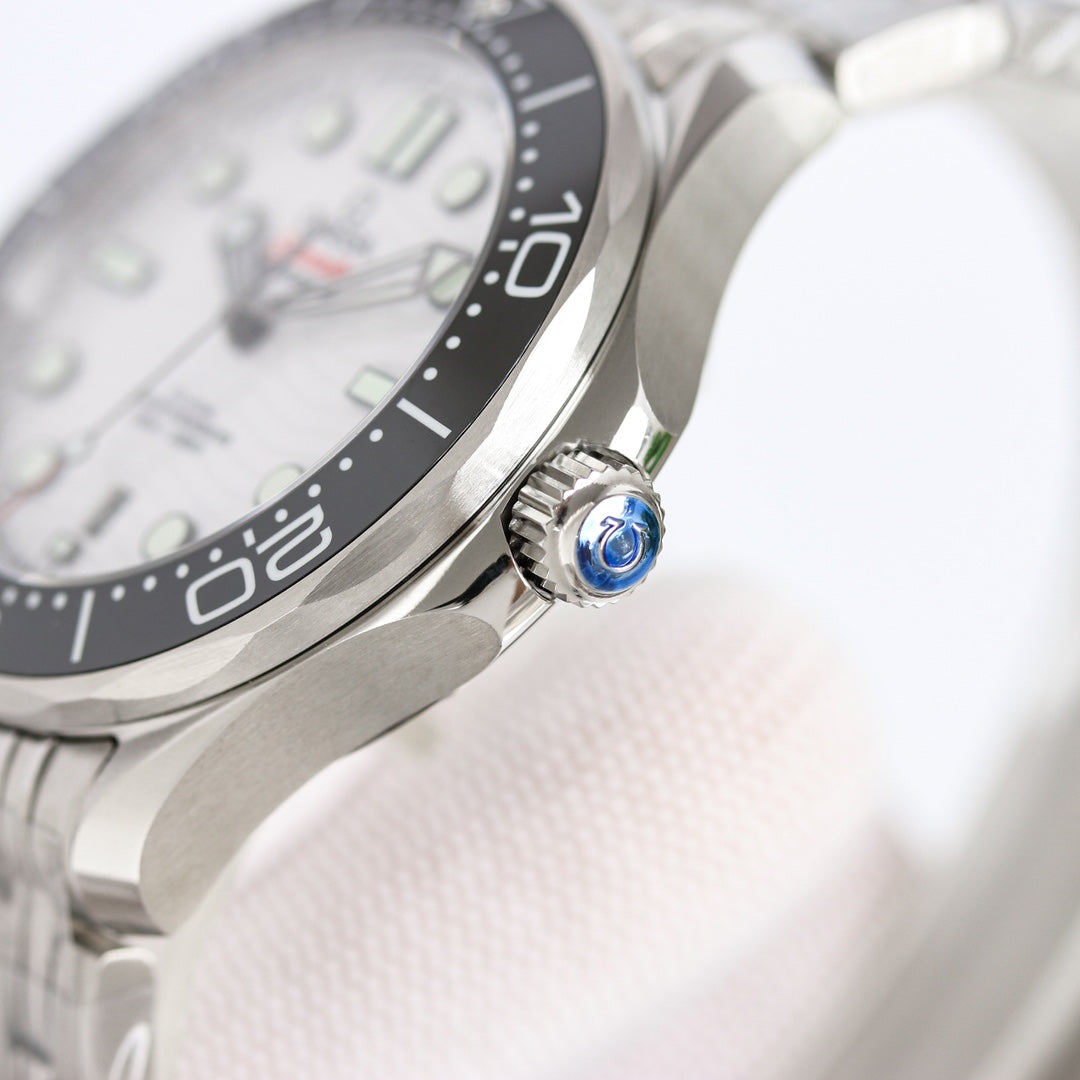 Limited-time special offer! 210.30.42.20.04.001- 3D White- Silver 904L Steel- Automatic - 42mm